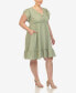 ფოტო #4 პროდუქტის Plus Size Ruffle Sleeve Knee-Length Dress