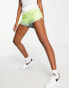 Фото #8 товара The North Face Training EA Arque 3 shorts in green