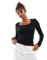 Фото #1 товара & Other Stories slim fit scoop neck long sleeve top in black