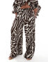 Фото #2 товара Extro & Vert Plus plisse trousers in brown and cream abstract print co-ord