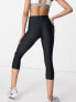 Фото #2 товара Under Armour Training Heat Gear capri sculpt leggings in black