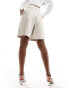 & Other Stories linen blend longline shorts with front pleats in beige Бежевый, EU 44 - EU 44 - фото #5