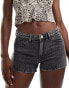 Фото #1 товара Monki stretch five pocket shorts in black acid wash