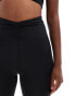 ASOS 4505 – Sport-Leggings in Hochglanz-Schwarz mit hoher Taille und geraffter Vorderseite