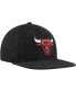 Mitchell Ness Men's Black Chicago Bulls Sweet Suede Snapback Hat - фото #2