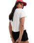 Levi's cropped Jordie tee in white