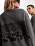 Фото #4 товара Свитшот Calvin Klein Jeans с графическим принтом на спине, серого цвета
