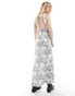 Фото #4 товара Kiss The Sky bust detail chintz floral print maxi dress in blue and white