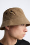 Bucket hat with pocket