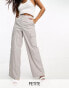 Фото #1 товара Extro & Vert Petite 90s wide leg cargo trousers in stone grey