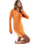 Фото #1 товара In The Style exclusive tie front plisse mini dress in orange