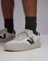 VEJA V-90 trainer in white