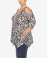 ფოტო #2 პროდუქტის Plus Size Snake Print Cold Shoulder Tunic Top