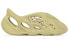 Фото #2 товара Сандалии спортивные adidas Originals Yeezy Foam Runner Голубые BV8829