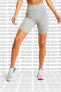 Фото #1 товара Шорты спортивные Nike Essential Pamuk Polyester выполнены в бело-сером цвете.