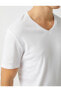Erkek Beyaz Pamuklu V Yaka Basic Kısa Kollu T-Shirt