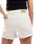 Hollister high rise mom short in white with destroy hem