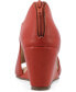 ფოტო #3 პროდუქტის Women's Aretha Perforated Peep Toe Wedge Sandals