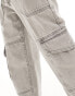 Фото #2 товара Miss Selfridge Petite baggy cargo jean in light grey wash