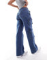 Фото #5 товара Urban Bliss denim cargo jeans in mid wash blue