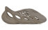 Фото #2 товара Сандалии спортивные adidas Originals Yeezy Foam Runner "Stone Sage" ГХ4472