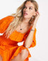 Topshop – Gesmoktes Minikleid in Orange mit Lochmuster