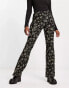 Фото #1 товара QED London flare trousers in black floral