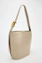 MINIMALIST BUCKET BAG