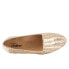 Фото #8 товара Trotters Liz III T2131-915 Womens Gold Wide Leather Loafer Flats Shoes 9