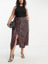 ASOS DESIGN Curve button through midi skirt with split in abstract orange print Оранжевый, US 18 - фото #1