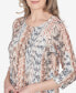 ფოტო #2 პროდუქტის Classic Vertical Animal Print Top with Necklace