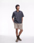 Topman short sleeve plisse polo shirt in charcoal Черный, L - Chest 42 - фото #3