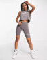 Nike Essential retro legging shorts in cave stone grey grau, XS - фото #1