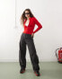 Фото #2 товара Noisy May zip through knitted top in red