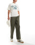 Фото #1 товара New Look relaxed carpenter trousers in dark khaki