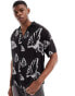 Jack & Jones oversized revere collar shirt with black butterfly print weiß, M - Chest 100cm - фото #1