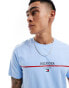 Tommy Hilfiger stripe logo t-shirt in baby blue Vessel Blue, XS - Chest 88-92 cm - фото #3