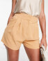 ASOS DESIGN Tall – Elegante Shorts in Steinbeige