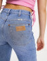 Фото #10 товара Wrangler wild west high waisted straight leg jean in mid blue