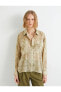 Фото #6 товара Рубашка женская Koton Oversize с абстрактным узором, длинным рукавом и классическим воротником.