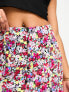 Фото #5 товара ASOS DESIGN Petite button through mini skirt in ditsy floral