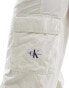 Calvin Klein Jeans cargo trouser in white Eiszapfen, L - 50 - фото #2