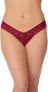 Фото #1 товара Hanky Panky 264277 Womens Signature Lace Low Rise Thong Underwear Size One Size