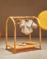 Фото #7 товара Игрушечная вешалка ZARAHOME для детей - детская вешалка из плетеного ротанга для кукольной одежды.