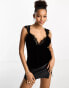 Фото #1 товара ASOS DESIGN lace trim velvet cami in black