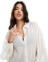 Фото #4 товара Miss Selfridge beach maxi oversized shirt in white