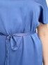 Фото #3 товара Vila Curve satin t-shirt midi dress with tie waist in blue