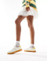 Tommy Jeans court trainers in white and yellow Eureka-Gelb, 41 - фото #1