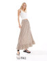 Фото #2 товара ONLY Tall gingham maxi skirt in brown