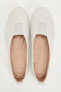 Leather flats with elastic